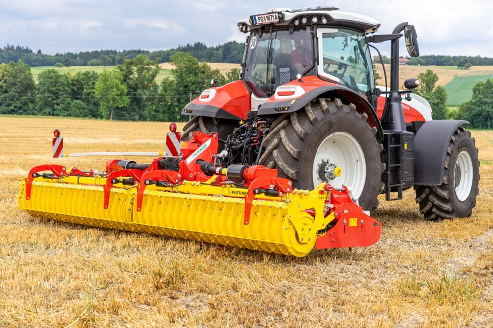 Pöttinger komt met de LION V 6040, een zes meter model rotorkopeg